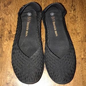 Bernie Mev flats